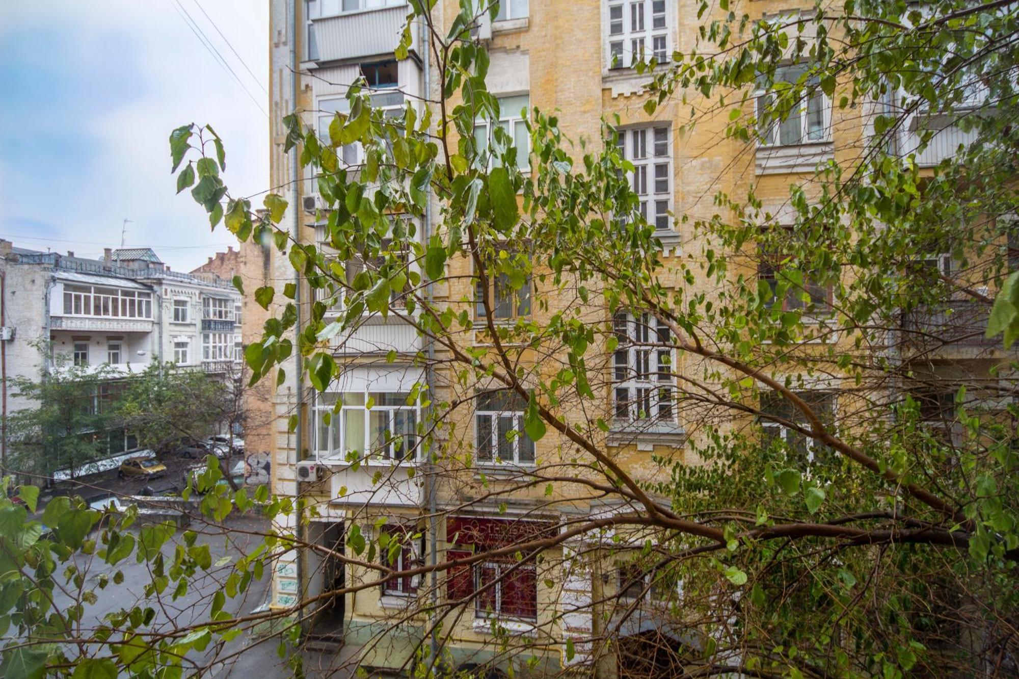 Apartments On Antonovycha Kiev Kamer foto